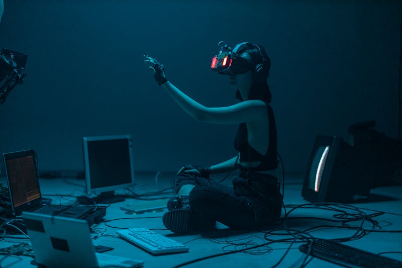 Virtual reality collaboration workspace for remote teams